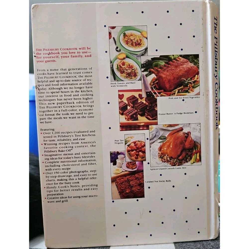 Pillsbury Cookbook by Pillsbury Editors (1989, Hardcover)